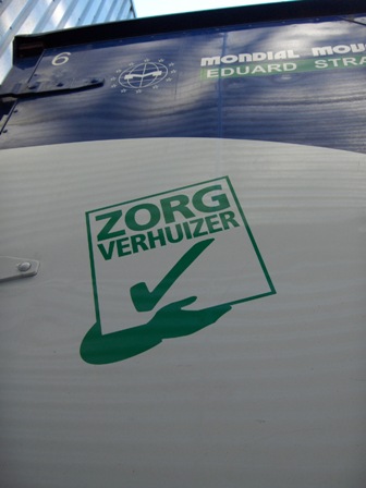 Logo Mondial Movers Zorgverhuizer
